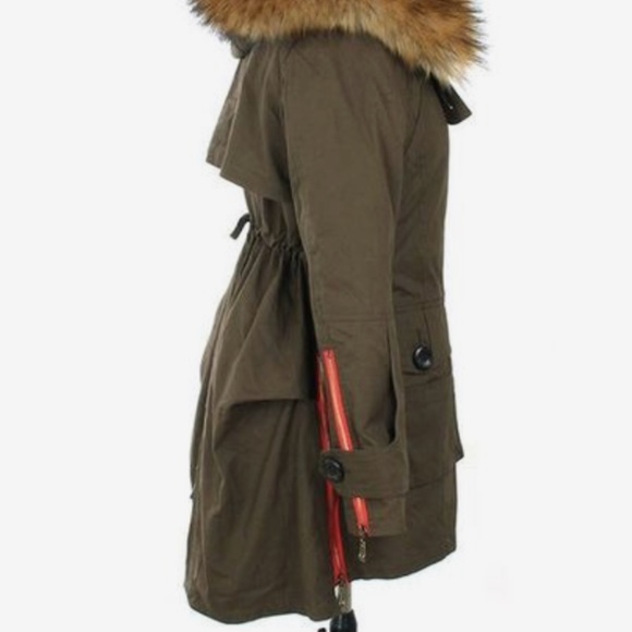 Popski Army Green Jacket with Raccoon Fur Collar - Picture 1 of 6